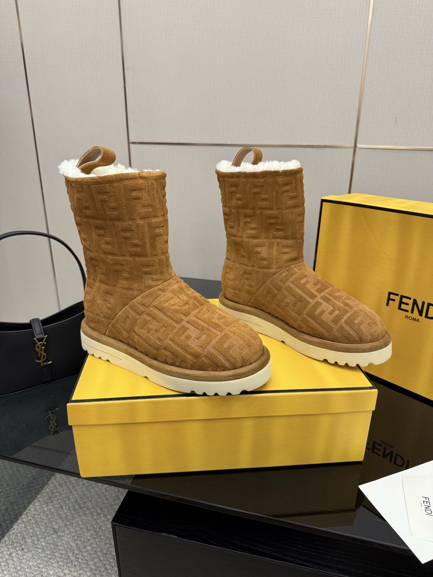 20251022/Fendi_251022-4